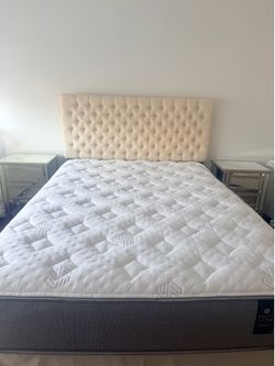 Scott Living by Restonic Queen Mattress + Split Box Spring