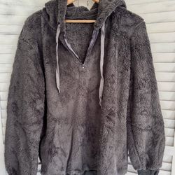 Plush Pullover Hoodie, Medium 