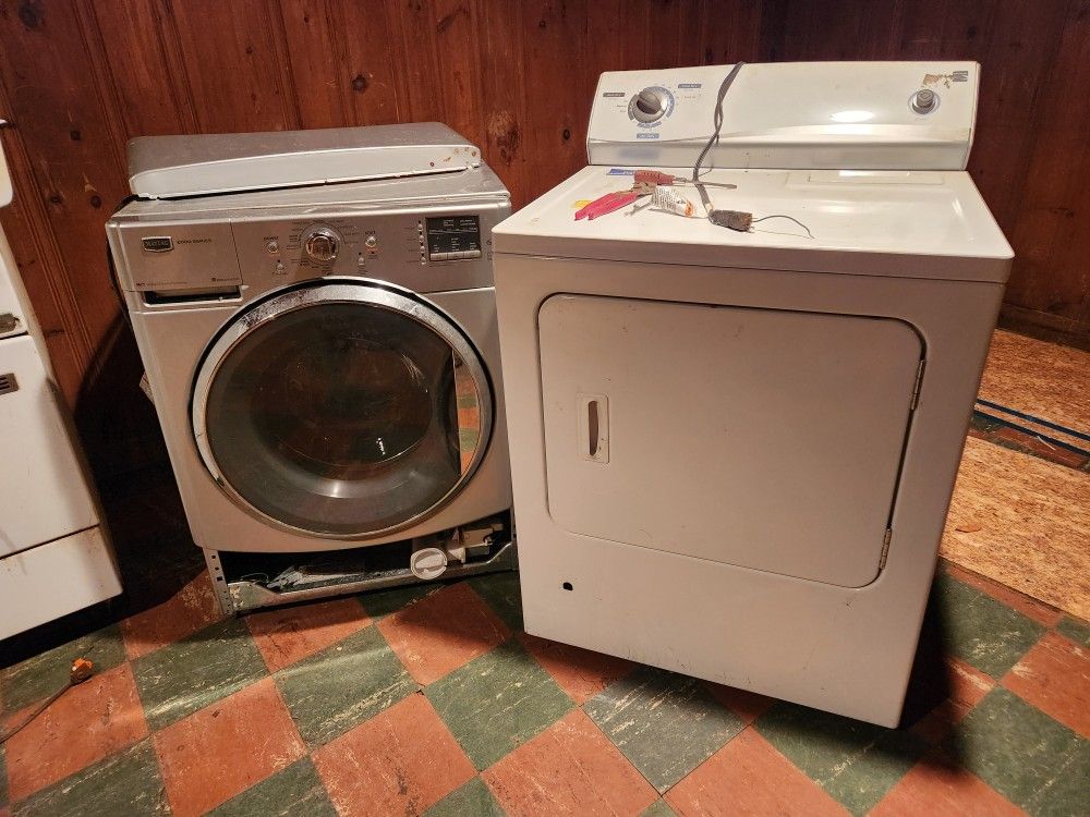 Appliances - Gas Dryer, Front Load Washer, Refrigerator