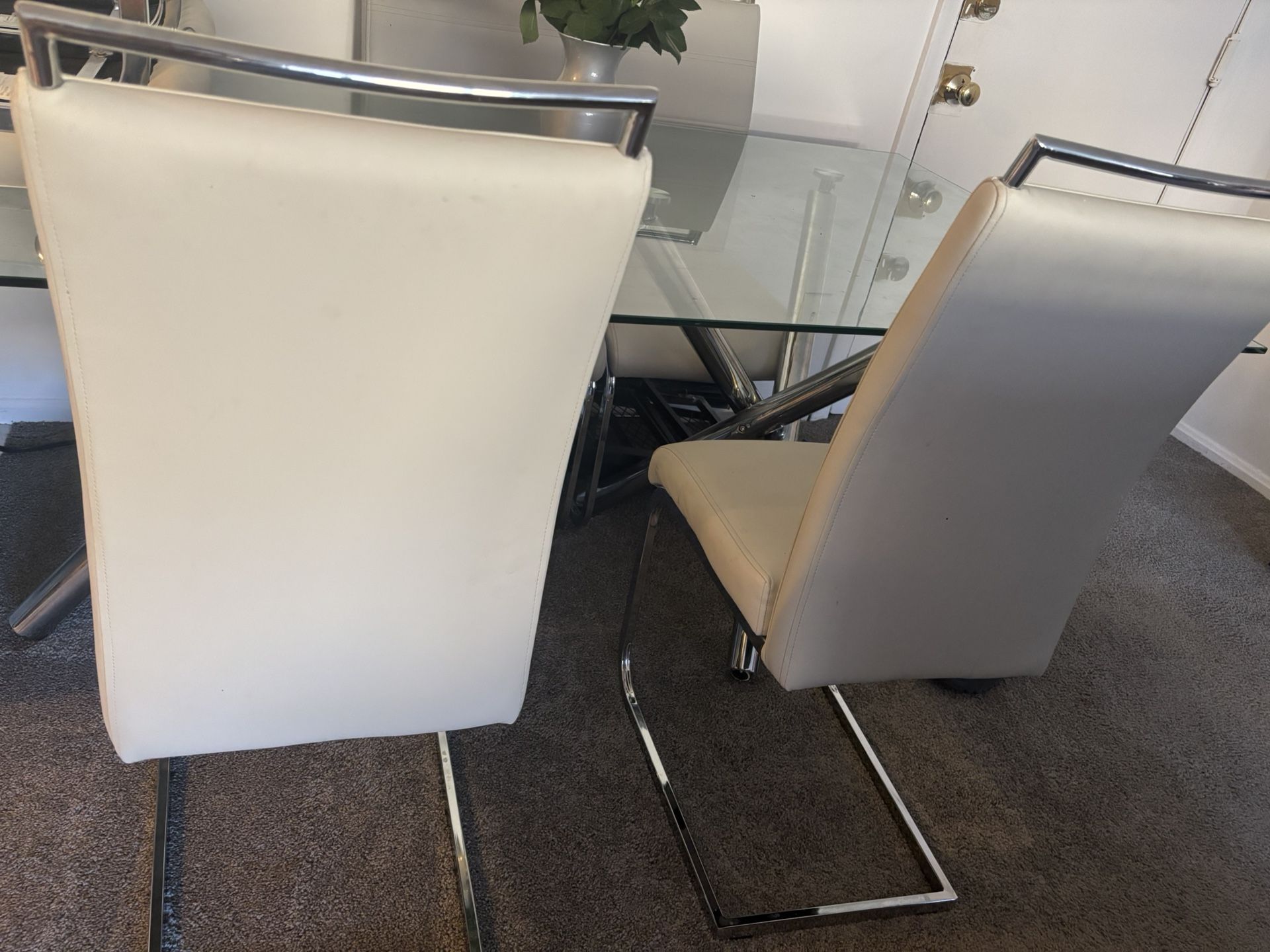 Dinning Table