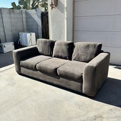 Comfortable Gray Couch -FREE DELIVERY