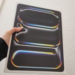 Apple iPad Pro 13inches M4 Chip 256gb Wifi Cellular 