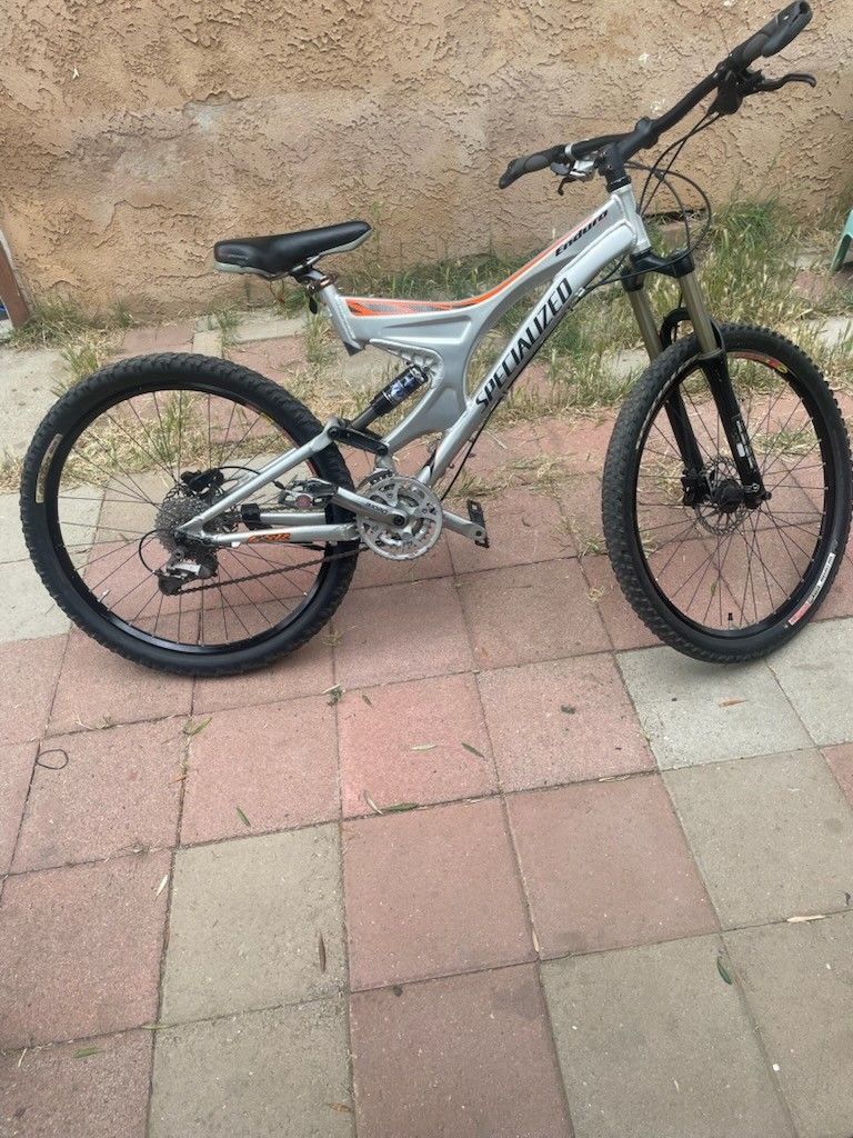 Specialized enduro pro bike