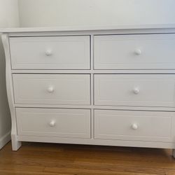 Sorelle Tuscany/Princeton Nursery 6-Drawer Double Dresser in White