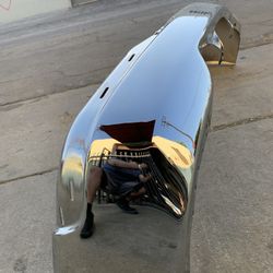 GMC Sierra GMC Yukon Front Bumper OEM 1999 , 2000 2001 2002 2003 2004 2005 2006