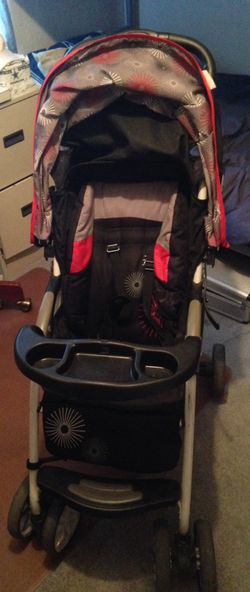 Evenflo Stroller w/canopy and basket