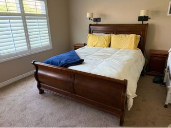 Queen Bedroom Set