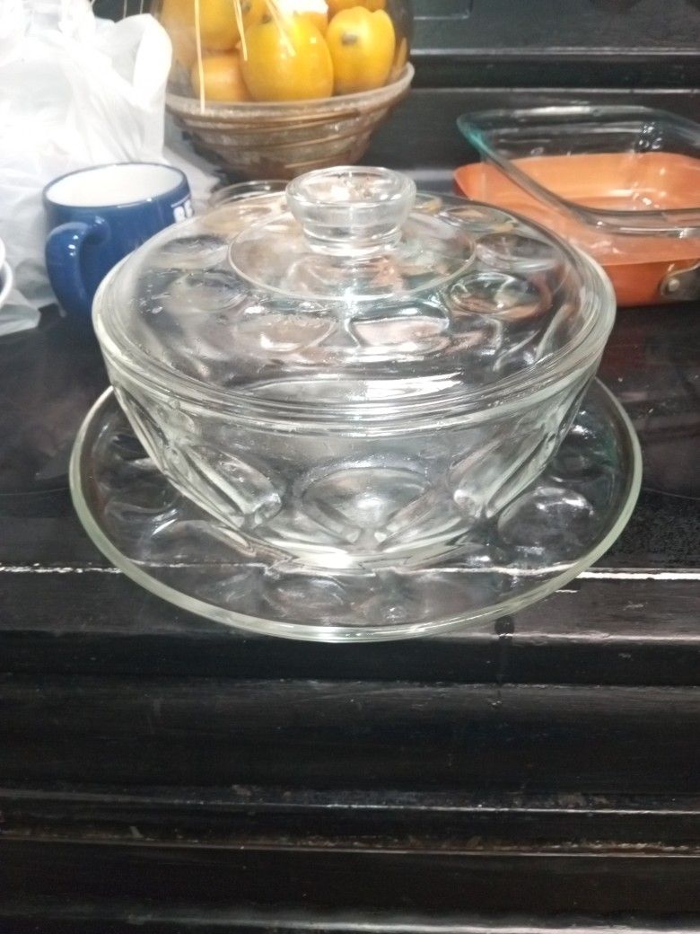 3 piece Pyrex set sorry had the price wrong
