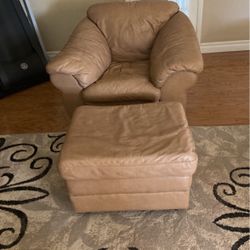 Leather coach With Ottoman