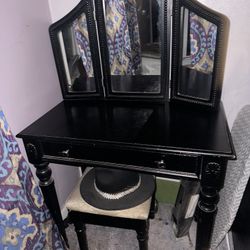 Vanity w/Matching Stool