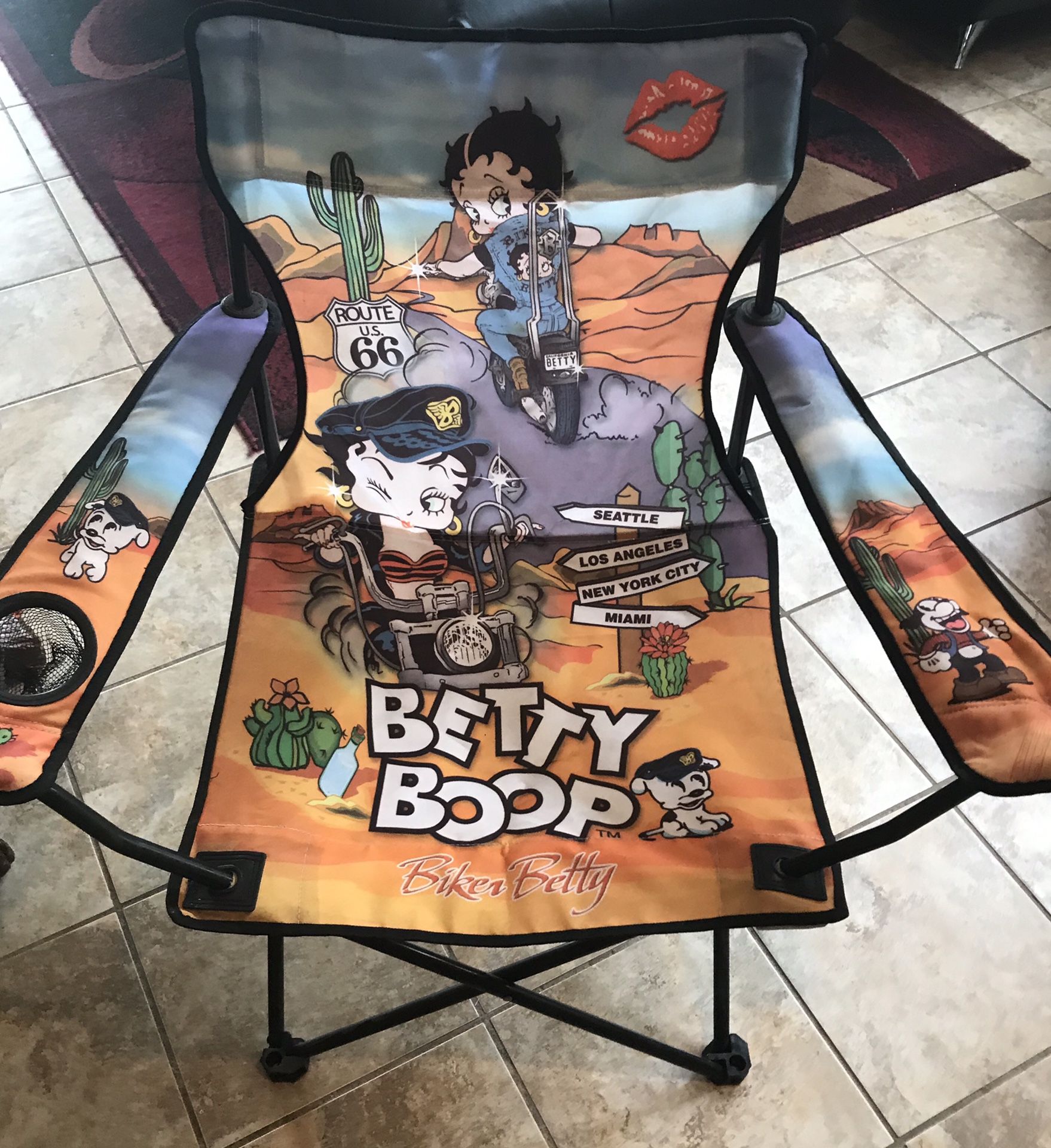 2 Betty Boop Biker Folding Chairs W/ Cup Holders!!!!.....Adorable!!🖤❤️🖤❤️🖤❤️🖤