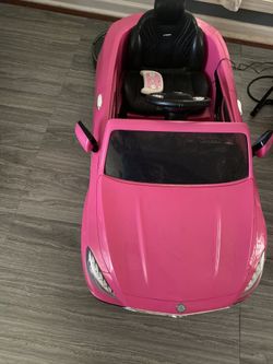 Lil Girl Mercedes Benz Age Rang 2 to 5 Years Old