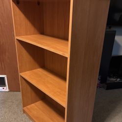 Listing: Sturdy 3-Shelf Wooden Bookcase – Perfect Condition!