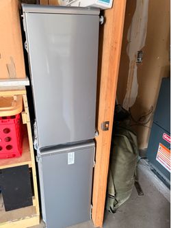 2 pedestals for LG Washer & Dryer $50