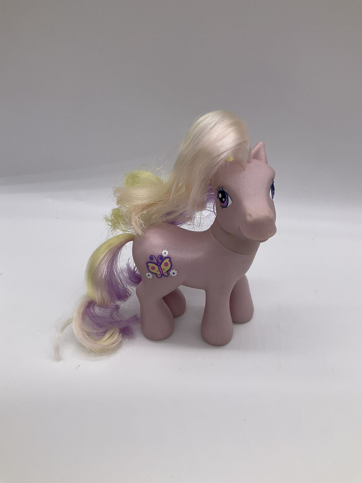 VINTAGE MY LITTLE PONY WITH BUTTERFLY CUTIE MARK