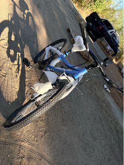 Brand NEW Hiland 20" Kids Mountain Bike - Single Speed