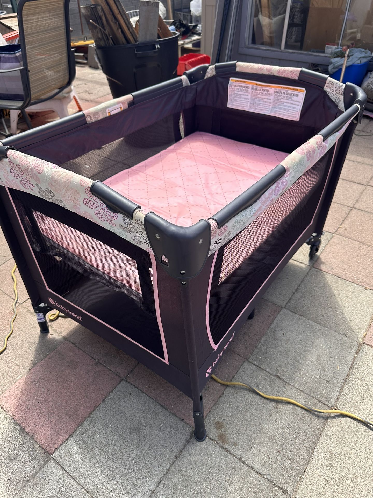 Baby Trend Play Pen With Changing Table