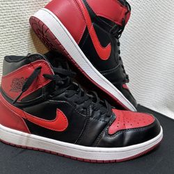 Size 12 - Jordan 1 Retro Mid Banned, Bred 555088-023