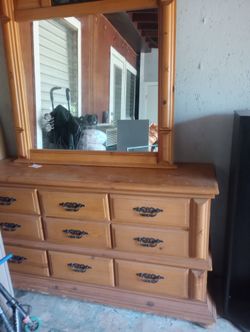 Dresser