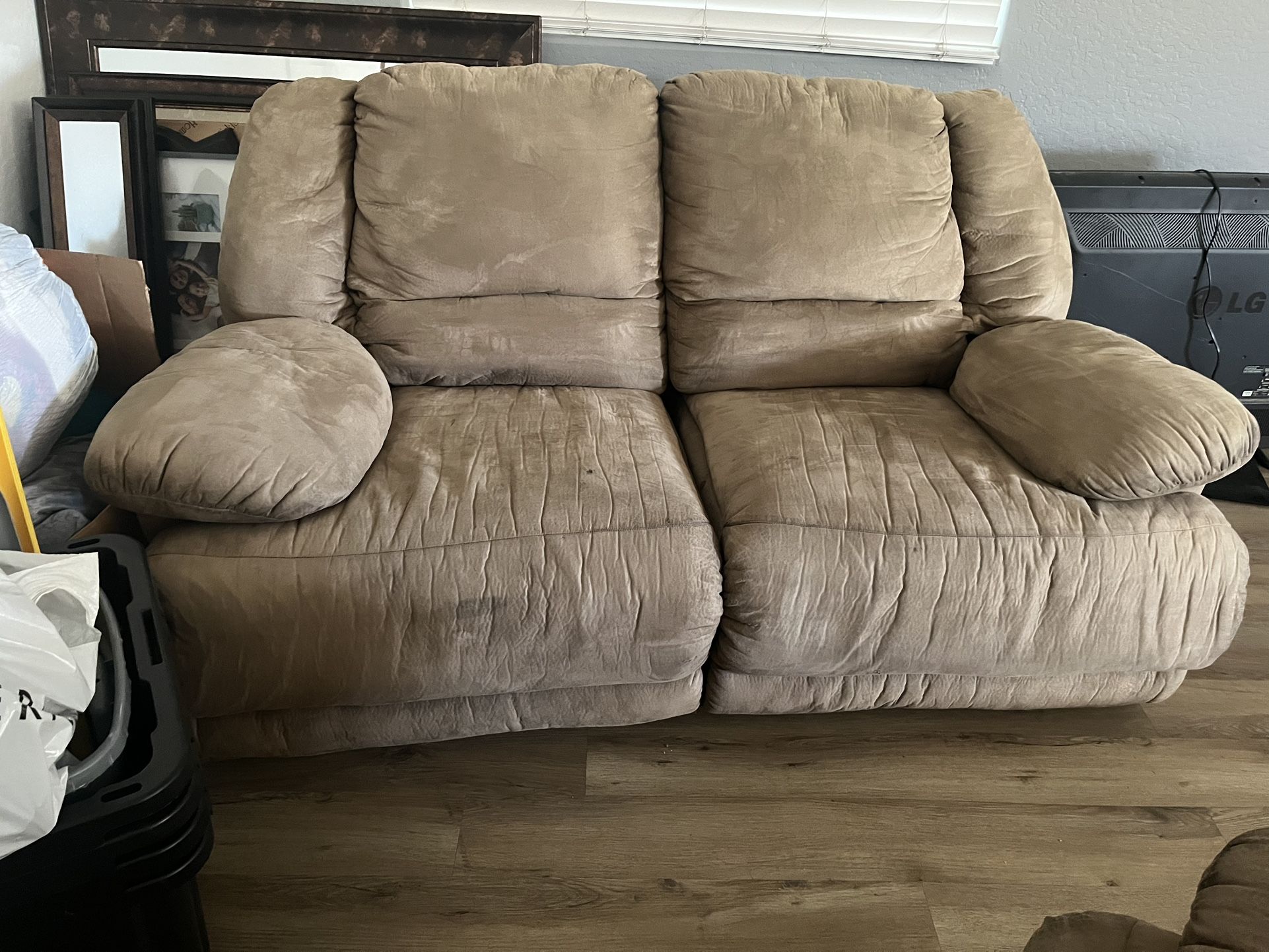 Free Sofas