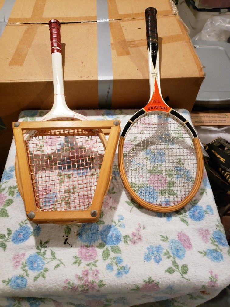 Tennis Rackets 2 Quanity
