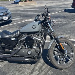 2022 Harley Davidson Sportster Iron 883