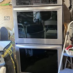 KitchenAid double oven with air fryer mode brand new