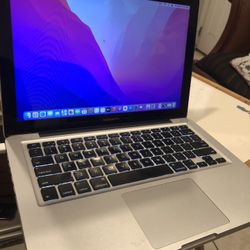 MacBook pro Intel i5  500GB HD ,8GB  all in works great/ Monterrey maOS  with charger / $175 firm price 