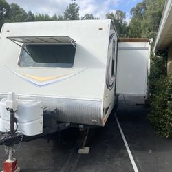 2015 Lance 2185 Camper Travel trailer 