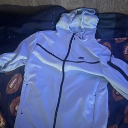 Blue Nike Tech Fleece 