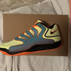 Nike KD18 Basketball Shoes 