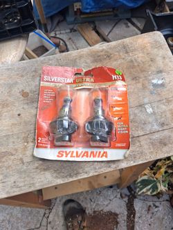 Sylvania H13 2 pack headlights