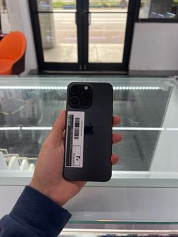 iPhone 15 Pro Max 256GB (Unlocked)