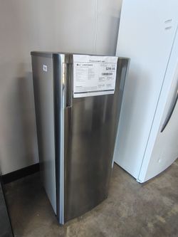 LG 5.8 cu ft Single Door Freezer