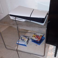 PS5 Slim Disc With Re4, WWE2k25, Mlb25, Nhl24,Sonic, Madden 24, NBA 2k25