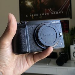 LUMIX GX85 | Compact Mirrorless EDC Camera 🔥🔥🔥🔥🔥