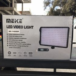 Meike LED Light