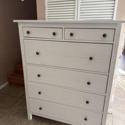 IKEA Hemnes 6 Drawers Dresser 