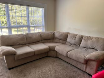 Beige Sectional in good shape