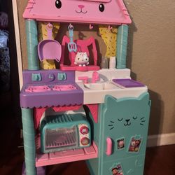 Gabby’s Dollhouse Kitchen With Accessories  
