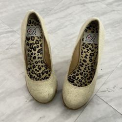 Beige Wedge Shoes- Size 6.5