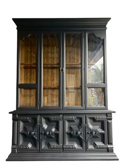 Vintage Thomasville Black Display Cabinet/Bar Cabinet/China Cabinet