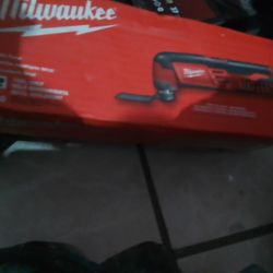 This is a Milwaukee M12 Cordless 80 obo
