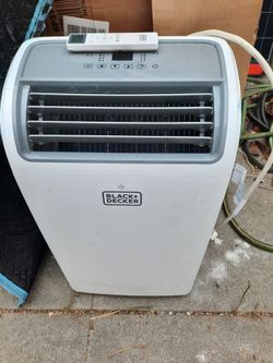 BLACK & DECKER A/C UNIT