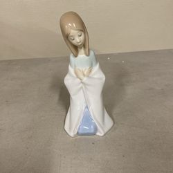 Vintage Lladro Porcelain Figurine Virgin Mary 6”