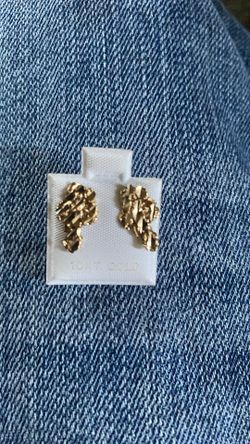 10KT gold earrings