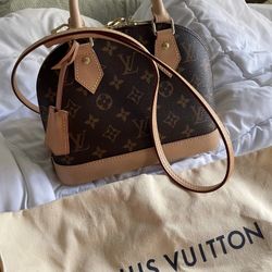 Louis Vuitton Alma BB Bag