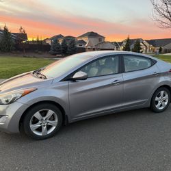 2012 Hyundai Elantra