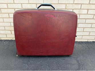 Vintage Samsonite Hard Shell Rolling Suitcase – Burgundy – $95 OBO