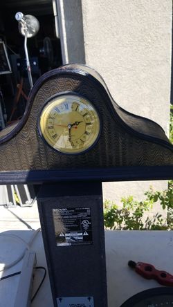 Brown classi QUARTZ Clock works